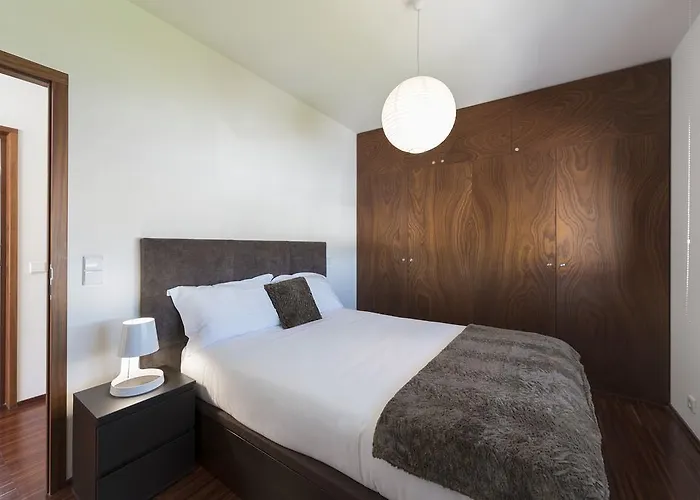 Appartement Lovelystay - Casas Brancas - Modern With Balcony & Free Private Parking Oporto