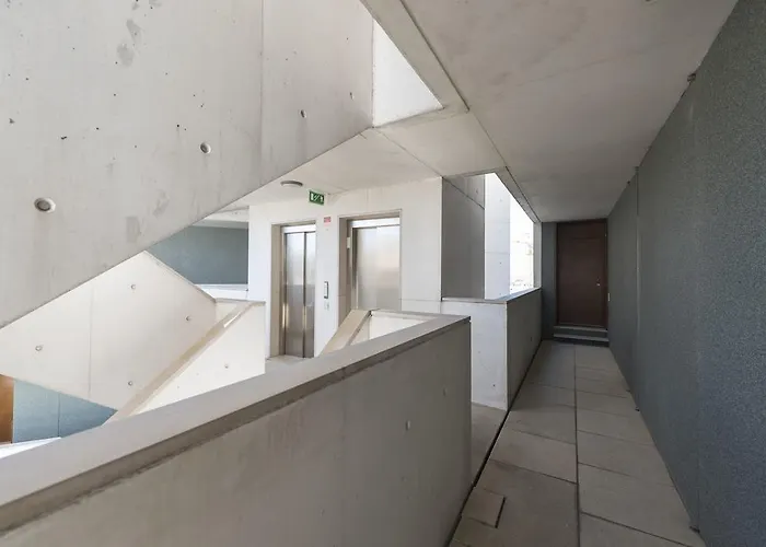 Lovelystay - Casas Brancas - Modern Apartment With Balcony & Free Private Parking Porto