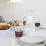 Lovelystay - Casas Brancas - Modern Apartment With Balcony & Free Private Parking Porto