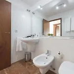 Apartment Lovelystay - Casas Brancas - Modern Apartment With Balcony & Free Private Parking Porto
